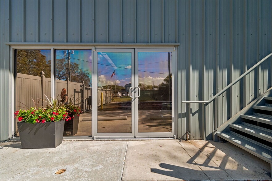 More Photos Of 1453 S Martin Luther King Jr Ave, Clearwater Warehouse For Sale