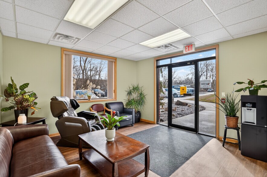 More Photos Of 1625 Ramblewood Dr, East Lansing Medical For Sale