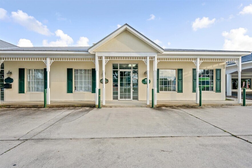 More Photos Of 8255 Wickham Rd, Melbourne Office For Lease