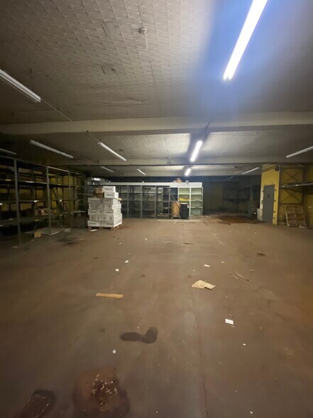 More Photos Of 230-236 Marshall St, Elizabeth Manufacturing For Lease