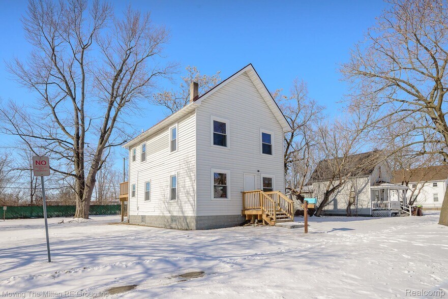 More Photos Of 230 Almyra Ave, Monroe Apartments For Sale