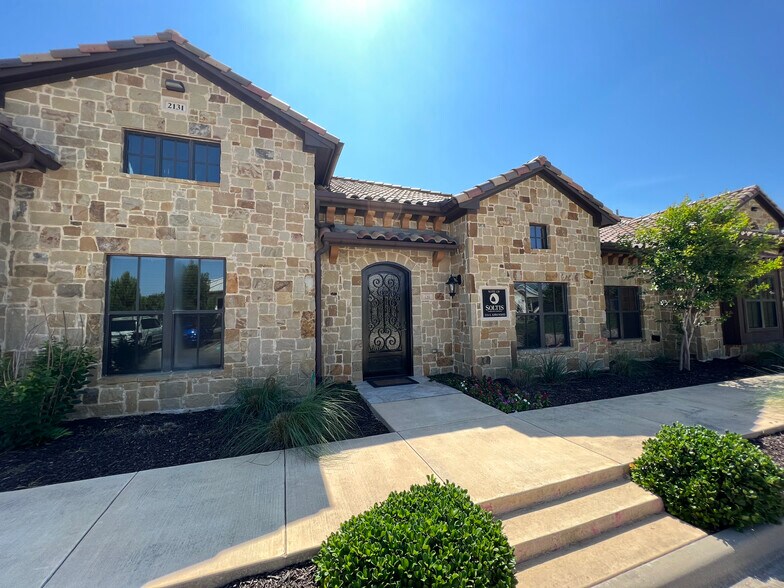More Photos Of 2131 E Kirkwood Blvd, Southlake Office For Lease