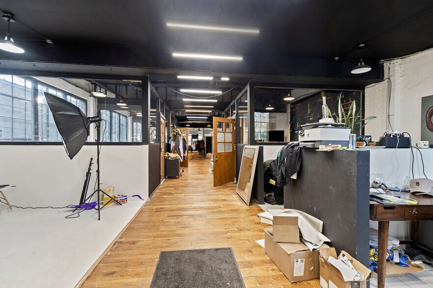 More Photos Of 1185-1205 W Broad St, Columbus Storefront Retail Office For Sale