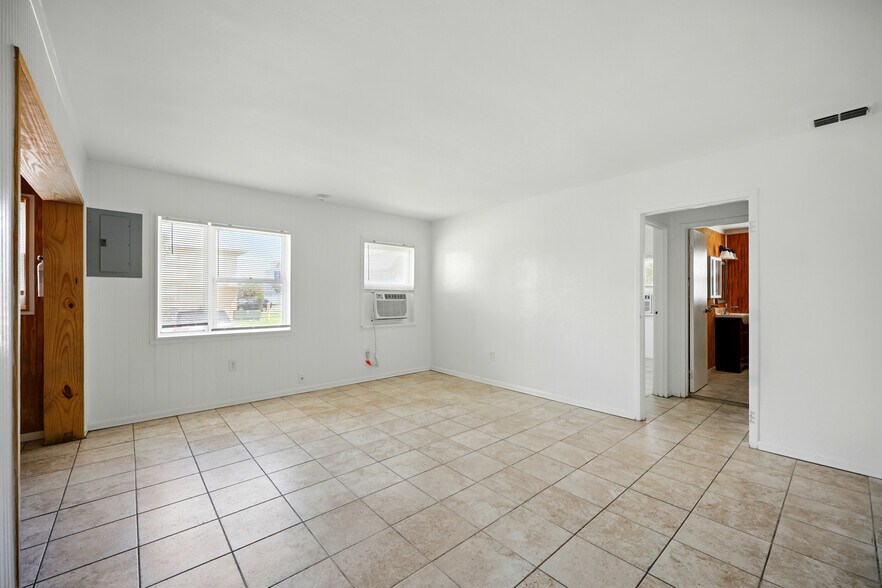 More Photos Of 820-910 2nd St St, Jacksonville Beach, Jacksonville Beach Apartments For Sale