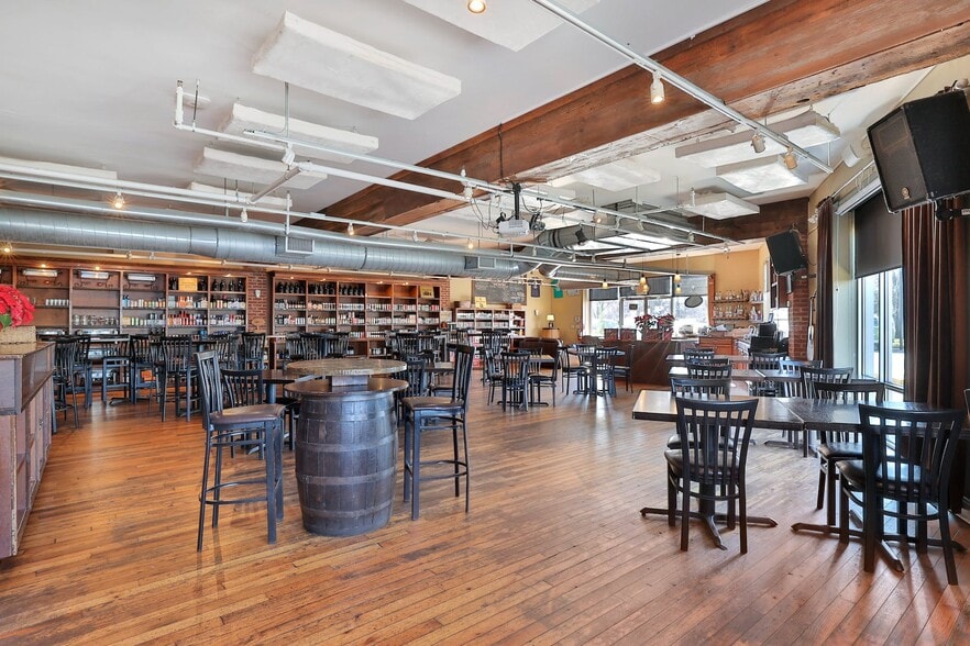 More Photos Of 148-164 E Route 59, Nanuet Freestanding For Sale