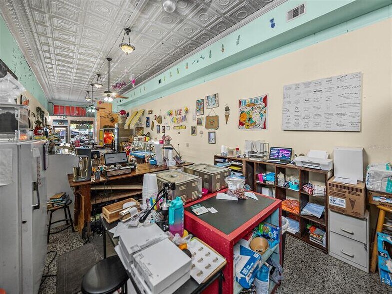 More Photos Of 135 S Central Ave, Bartow Storefront Retail Residential For Sale