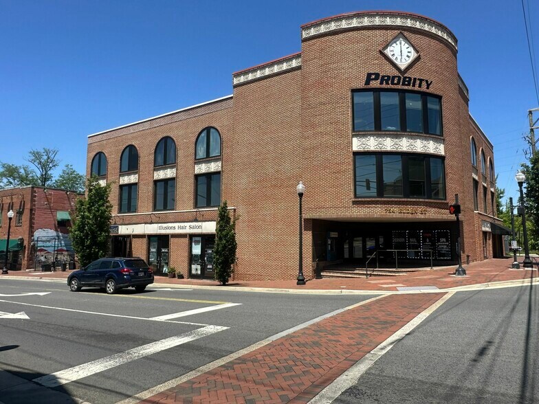 More Photos Of 754 Elden St, Herndon Office For Sale