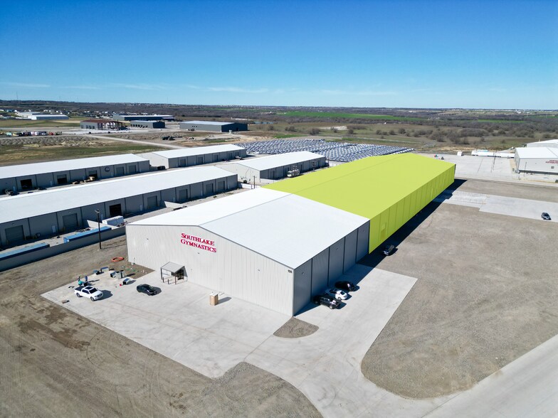 More Photos Of 155 Tiger, Rhome Warehouse For Lease