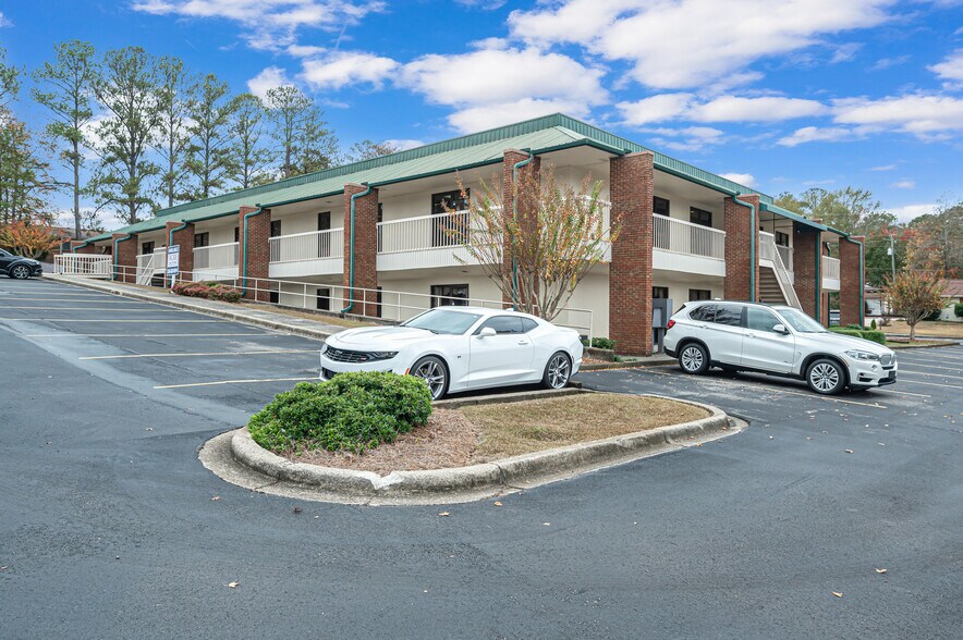 More Photos Of 1572 Montgomery Hwy, Birmingham Office For Lease