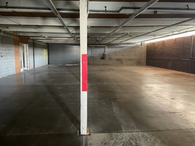 More Photos Of 1120 S Spring St, Klamath Falls Warehouse For Sale