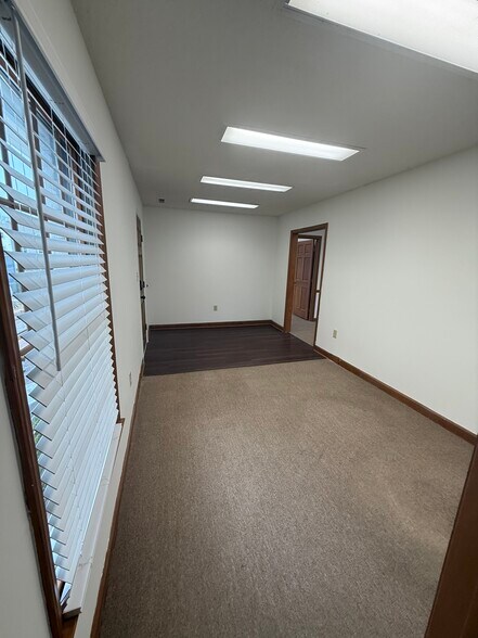 More Photos Of 7316 Wallace Rd, Charlotte Office Residential For Lease