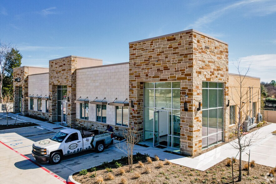 More Photos Of 803 W Southlake Blvd, Southlake Office For Lease