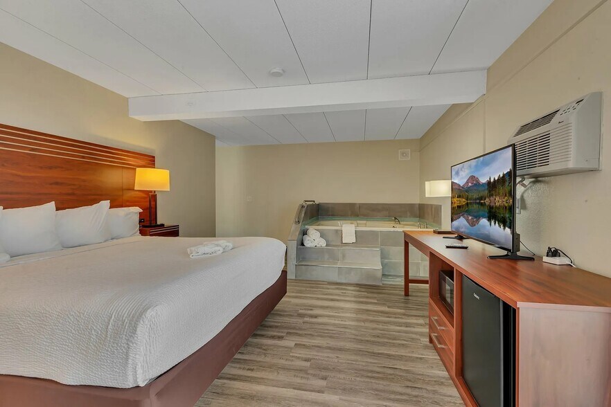 More Photos Of 200 E State 28 Hwy, Morris Hospitality For Sale