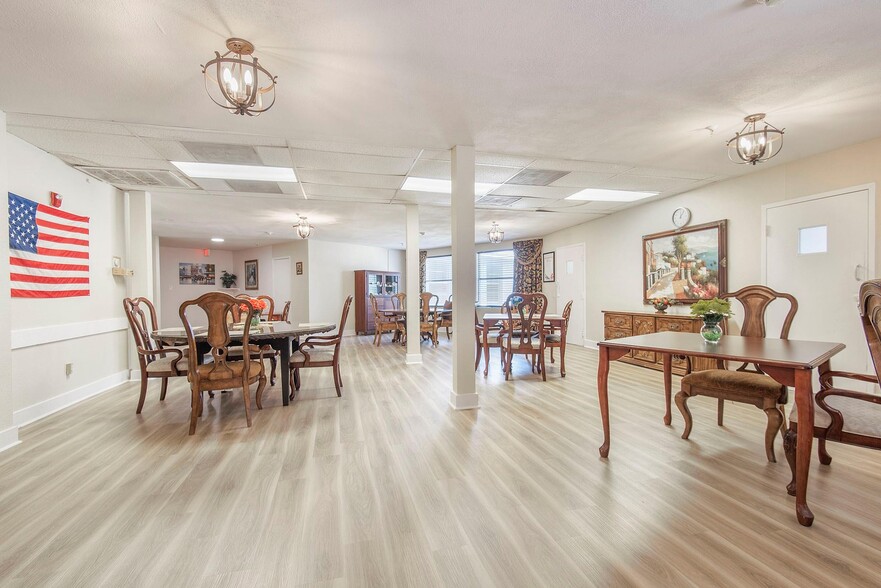 More Photos Of 1710 N McDonald St, McKinney Assisted Living For Sale