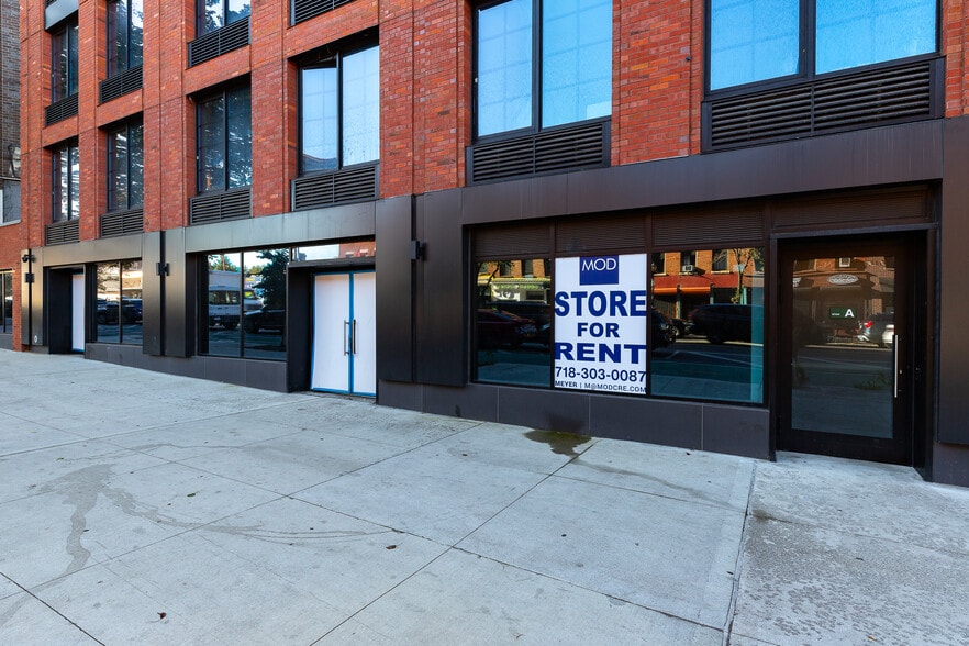 More Photos Of 40 Bruckner Blvd, Bronx Apartments For Lease