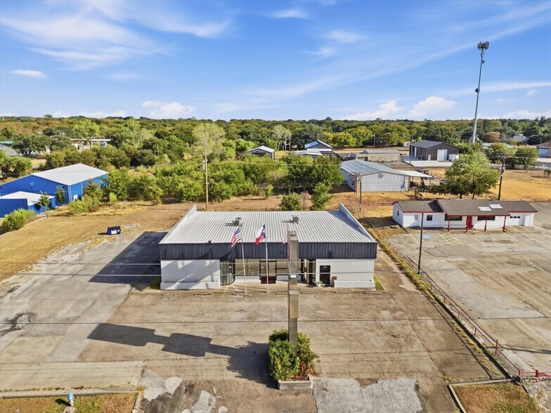 More Photos Of 3405 E Highway 377, Granbury Office For Sale