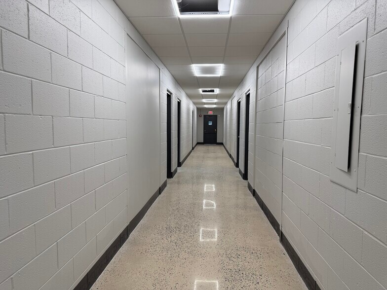 More Photos Of 8998 Route 18, Old Bridge Office For Lease
