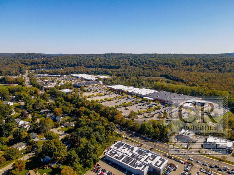 More Photos Of 2094 E Main St, Cortlandt Manor Freestanding For Lease