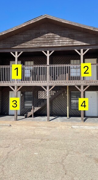 More Photos Of 1308 N Carol Ave, Monahans Apartments For Sale