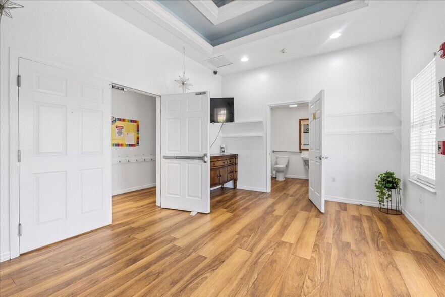 More Photos Of 180 Basilan Cres, Clewiston Daycare Center For Sale