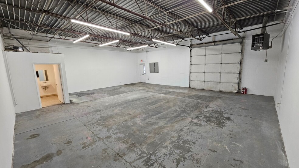 More Photos Of 7000 E 58th Ave, Commerce City Warehouse For Lease