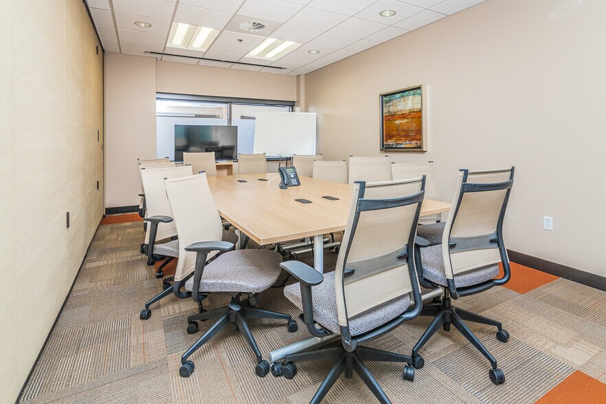 More Photos Of 50 W Broadway, Salt Lake City Coworking Space