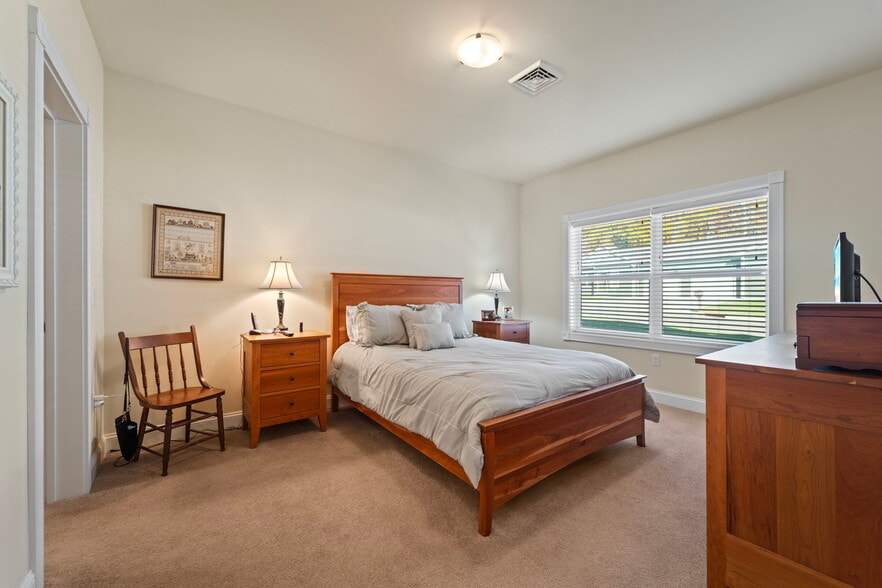 More Photos Of 501 E Franklin St, Endicott Apartments For Sale