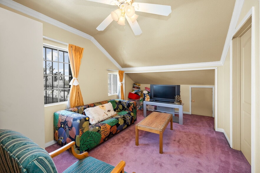 More Photos Of 451 E Vernon Ave, Los Angeles Hotel For Sale