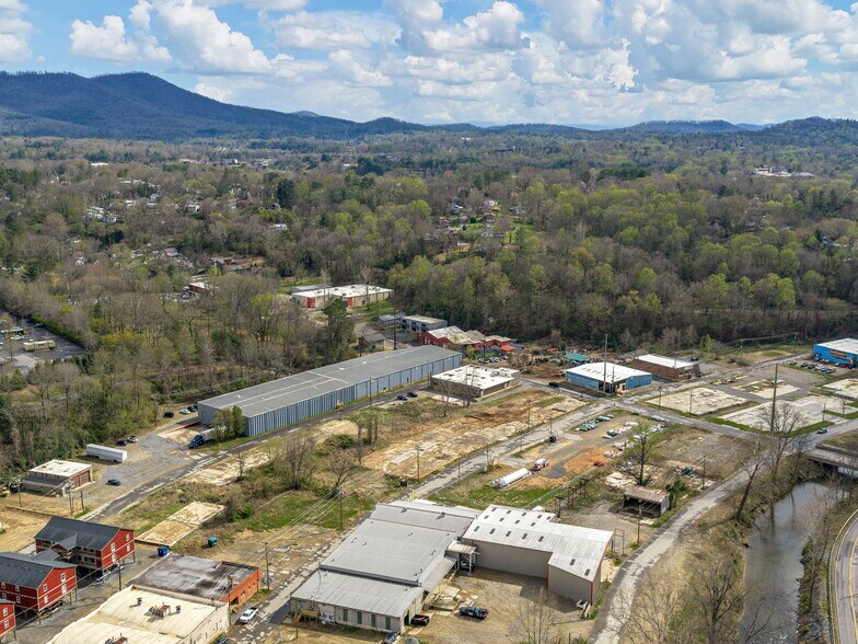 More Photos Of 24 Glendale Ave, Asheville Warehouse For Lease