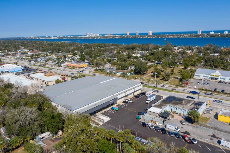 More Photos Of 618 Ridgewood Ave, Holly Hill Warehouse For Lease
