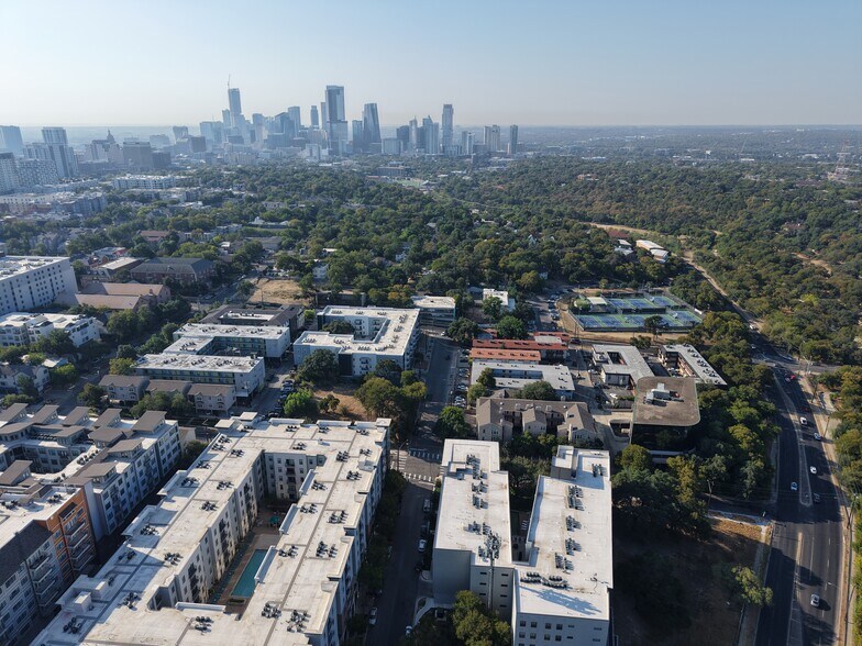 More Photos Of 2500 Longview St, Austin Apartments For Lease