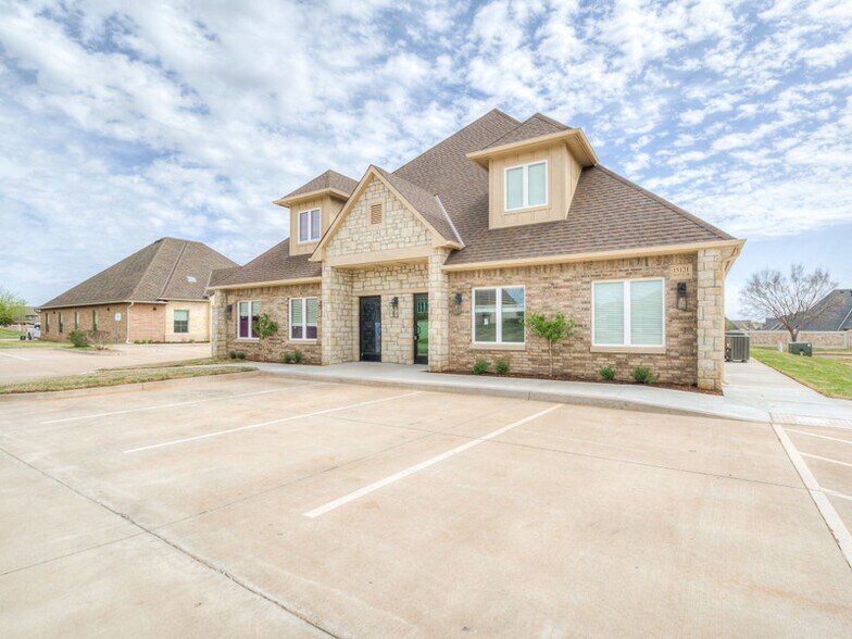 More Photos Of 15121 Traditions, Edmond Office For Lease