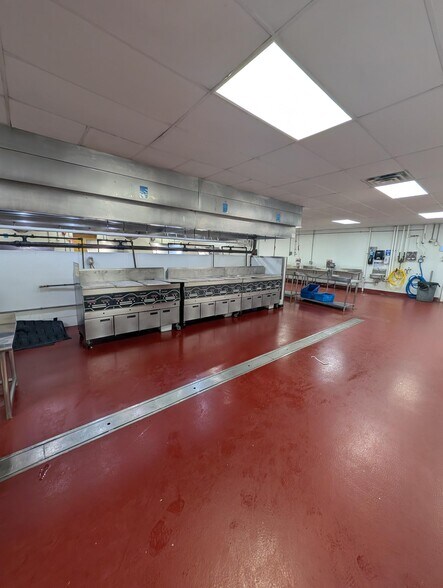 More Photos Of 677 Little Britain Rd, New Windsor Township Food Processing For Sale