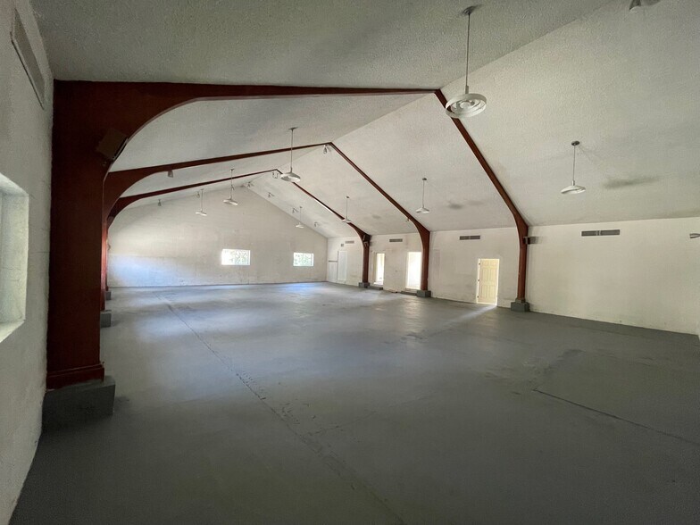 More Photos Of 7216 Valmont St, Tujunga Lodge Meeting Hall For Sale