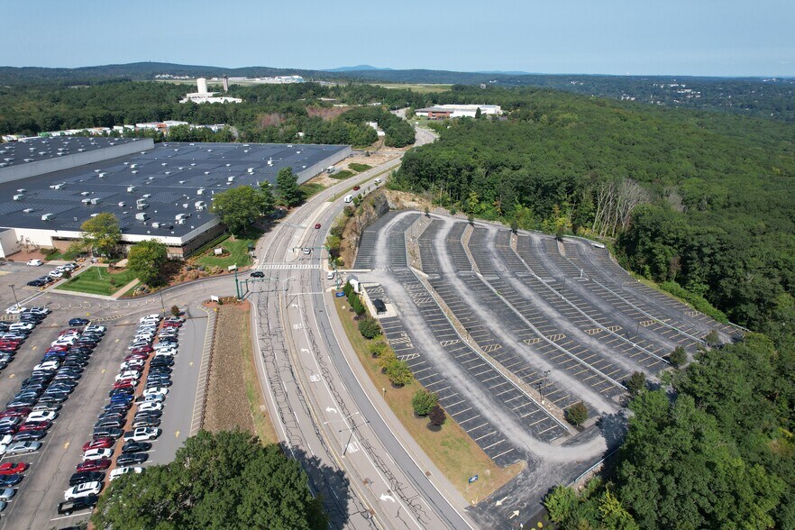 More Photos Of 140 Goddard Memorial Drive, Worcester Warehouse For Lease