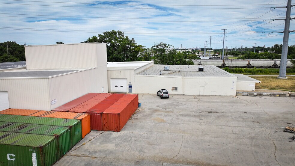 More Photos Of 1810 E McBride Ave, Decatur Warehouse For Sale
