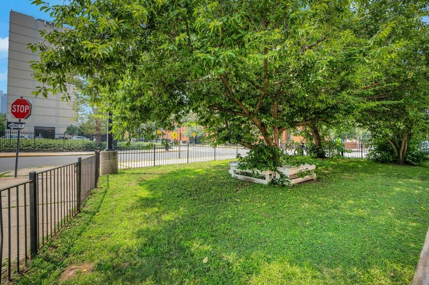 More Photos Of 514 Manila Ave, Jersey City Land For Sale