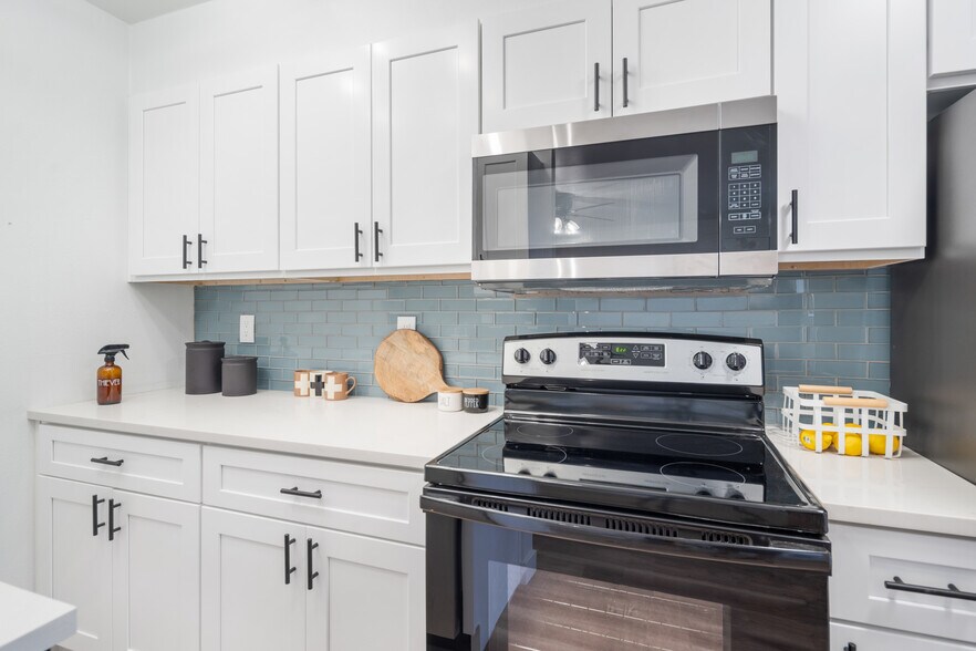 More Photos Of 7320 E Belleview St, Scottsdale Apartments For Sale