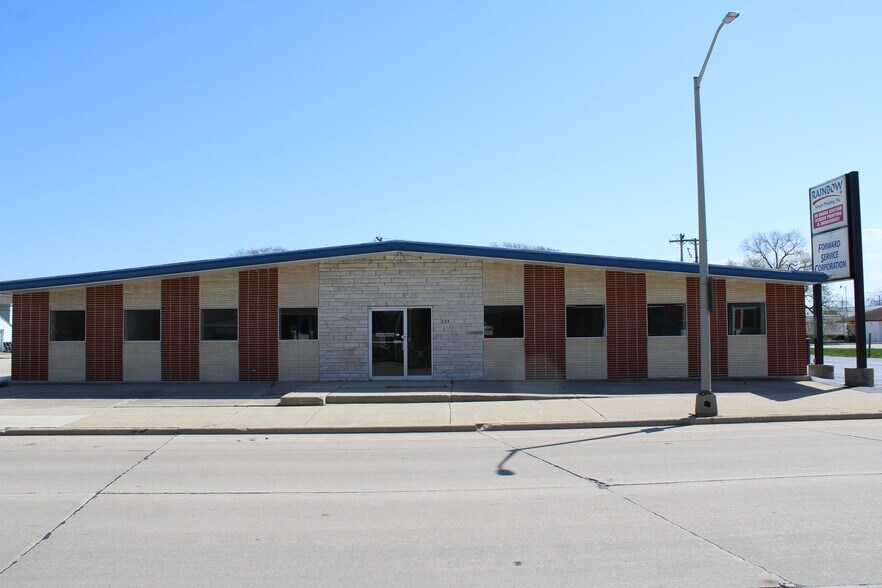 More Photos Of 223 N Seymour St, Fond Du Lac Office For Lease