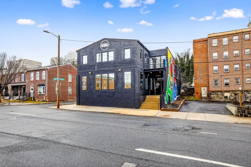 More Photos Of 1501 N Walnut St, Wilmington Office For Sale