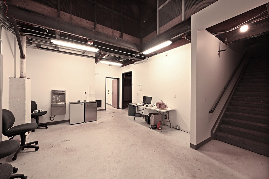 More Photos Of 5739 Bueno Dr, Fort Collins Manufacturing For Lease