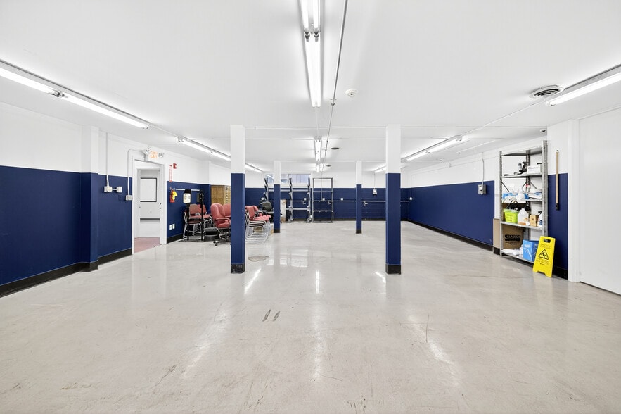 More Photos Of 6730 Townline Rd, Mattydale Light Manufacturing For Sale