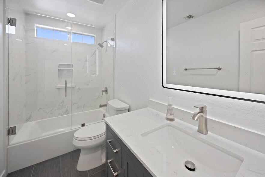 More Photos Of 422 Parkman Ave, Los Angeles Apartments For Sale