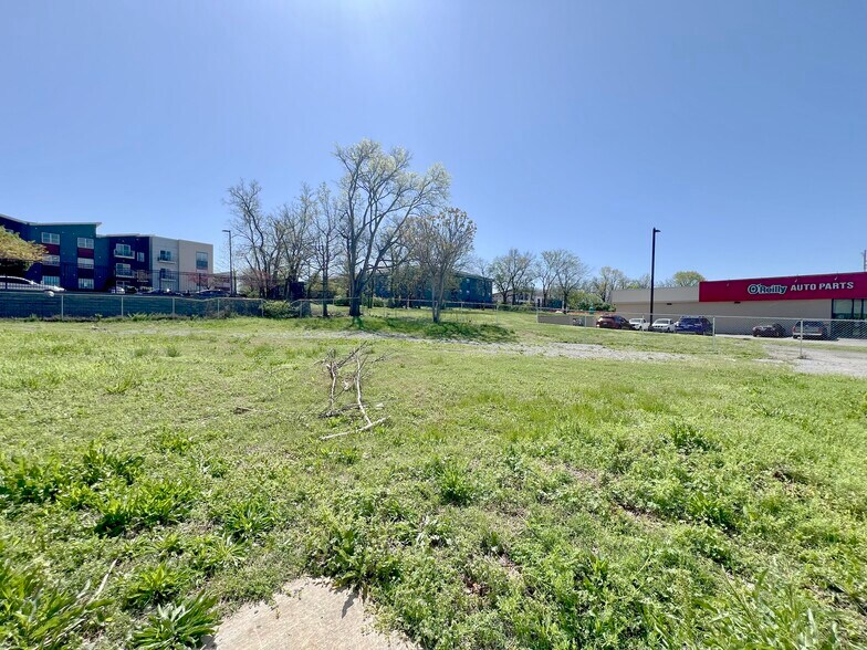 More Photos Of 2828 Gallatin Pike, Nashville Freestanding For Lease