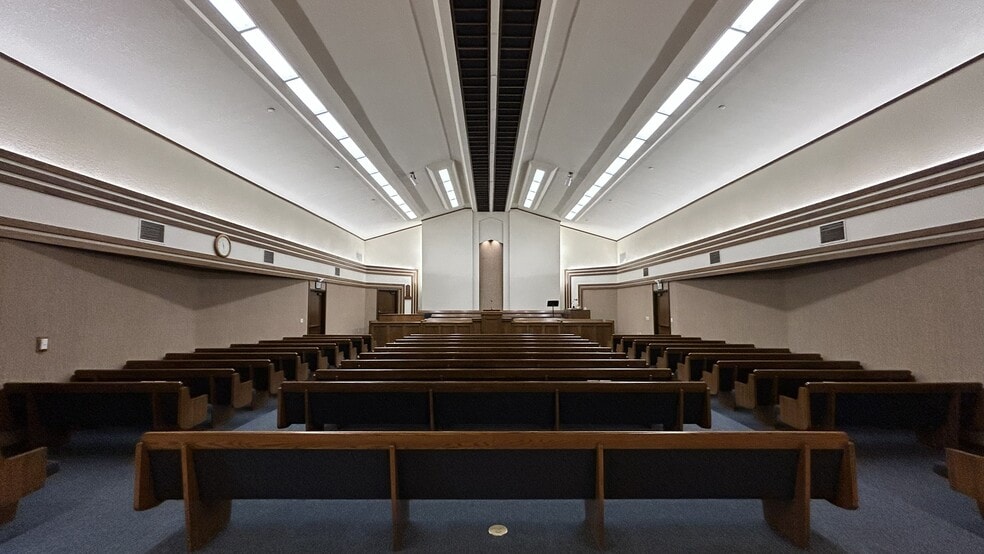 More Photos Of 10400 Henderson Rd, Ventura Religious Facility For Sale