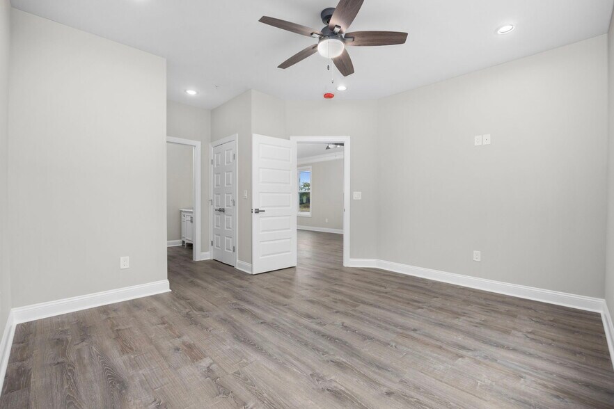 More Photos Of 627 Bonaventure Drive, Myrtle Beach Apartments For Sale