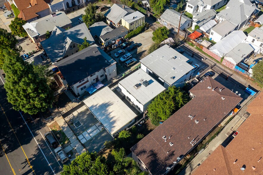 More Photos Of 1023 E 28th St, Los Angeles Apartments For Sale