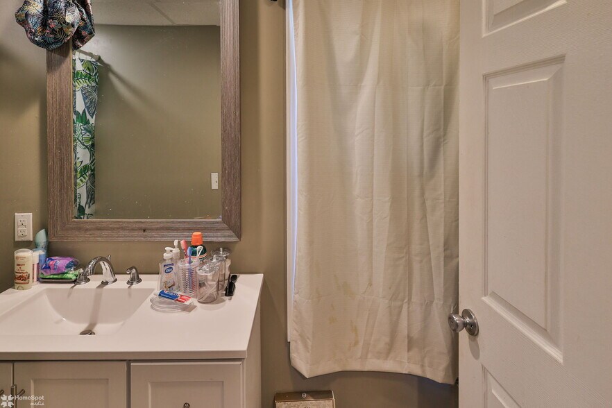 More Photos Of 302 W Abbott St, Lansford Multifamily For Sale