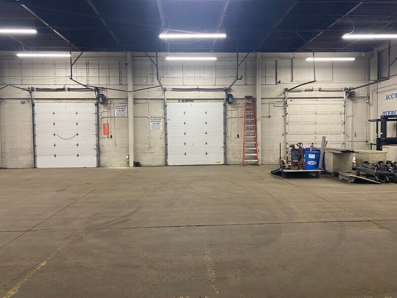 More Photos Of 4th & Pacific Ave @ Pacific Ave, West Pittston Warehouse For Sale