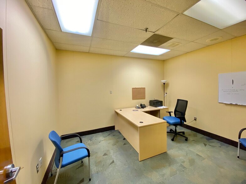 More Photos Of 5100-5190 Commerce Rd, Richmond Unknown For Lease